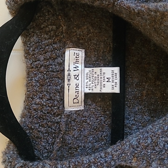 DEANE & WHITE Gray Wool Sweater, Size Medium - Picture 3 of 8